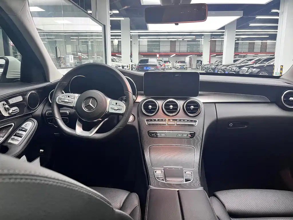 Mercedes-Benz C-Class 2020 — фото 11