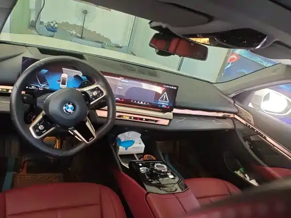 BMW 5 Series 2025