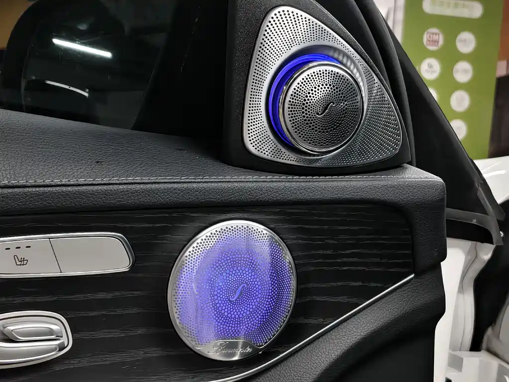 Mercedes-Benz C-Class 2021