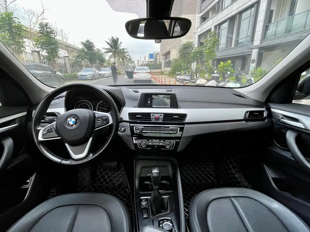BMW X1 2018 — фото 6