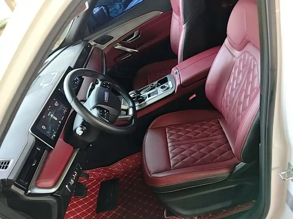 Jetour X70 PLUS 2025 — фото 15
