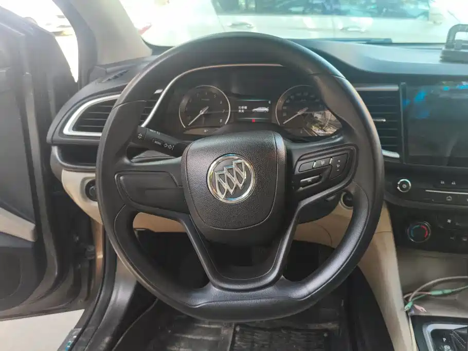 Buick Excelle 2017 — фото 15