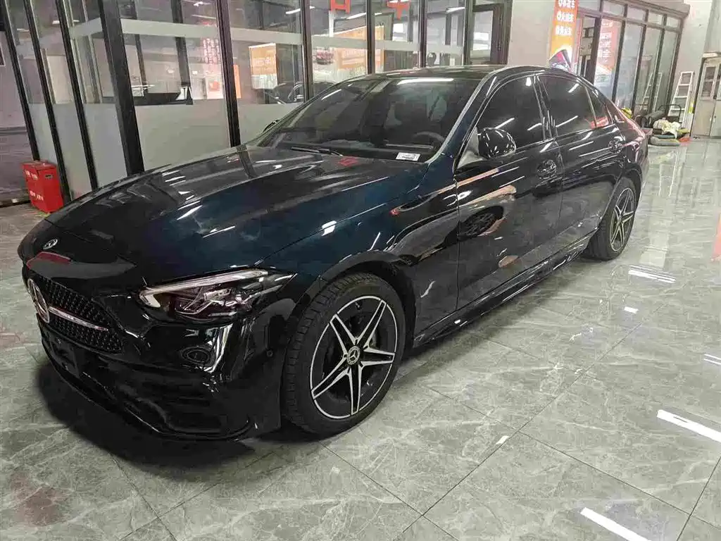 Mercedes-Benz C-Class 2024