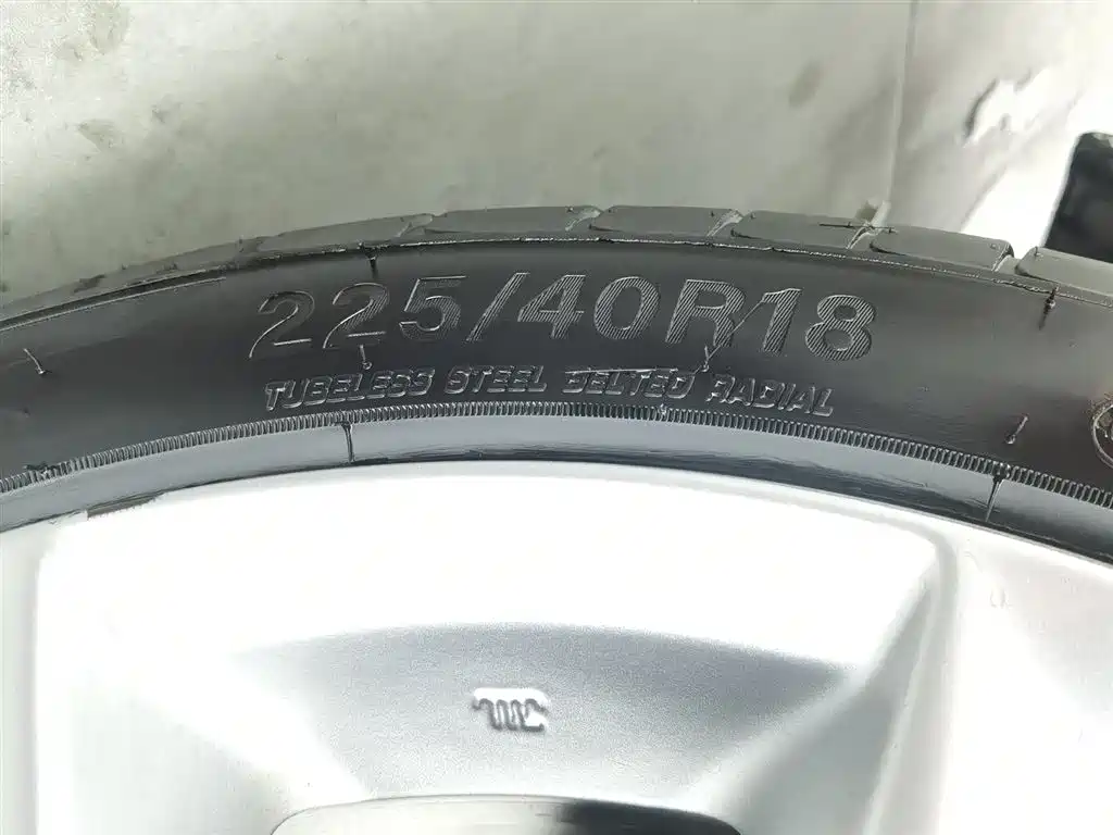 Mazda 3 Axela 2018 — фото 24
