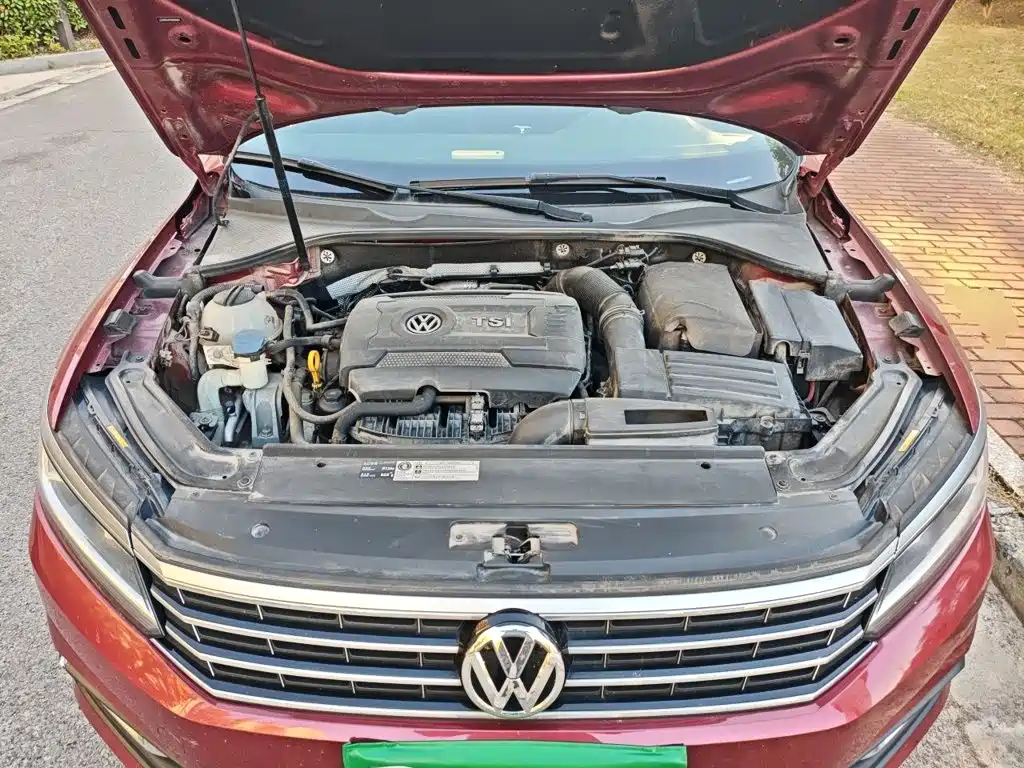 Volkswagen Passat 2017 — фото 11