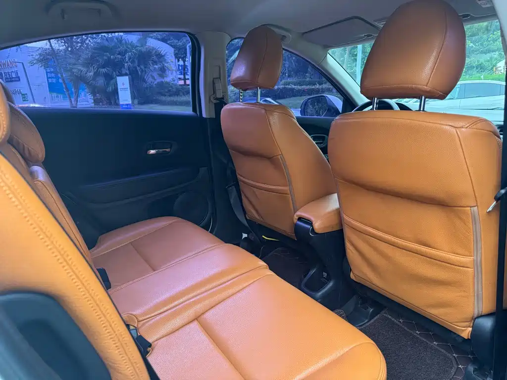 Honda Vezel 2015