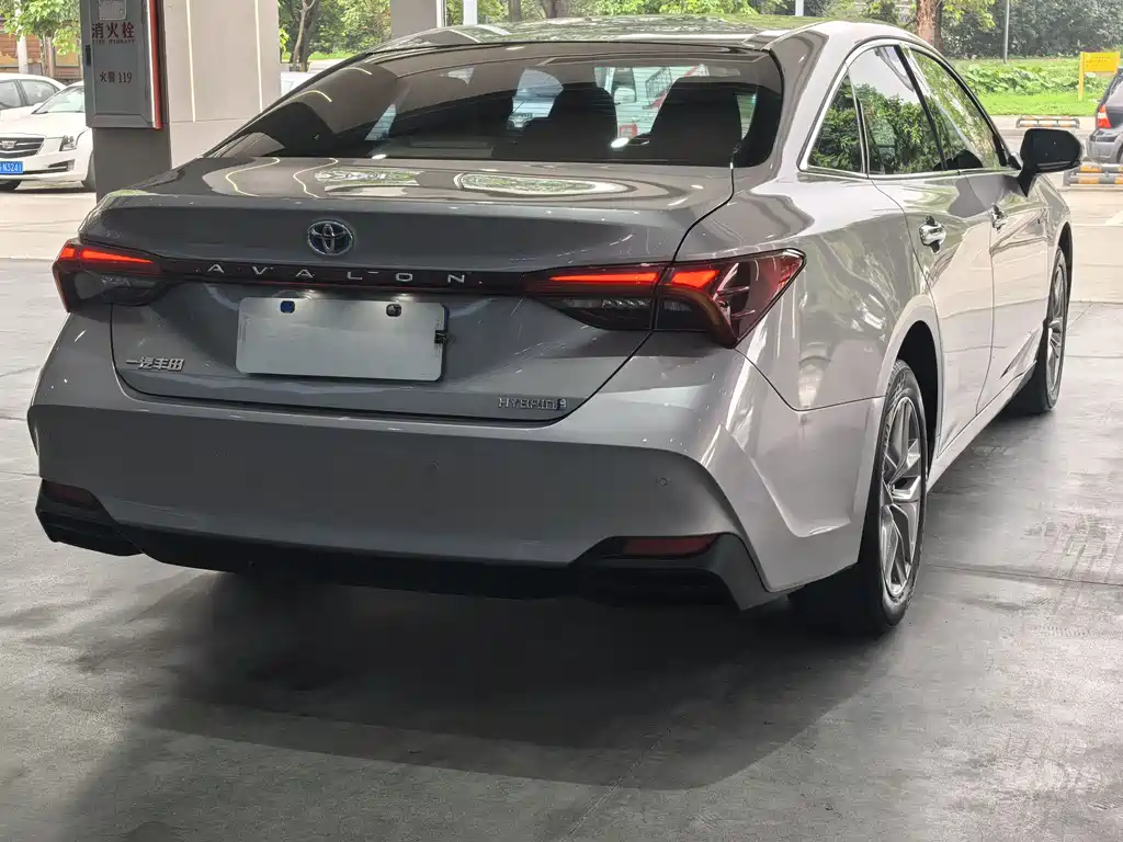Toyota Avalon 2022 — фото 11
