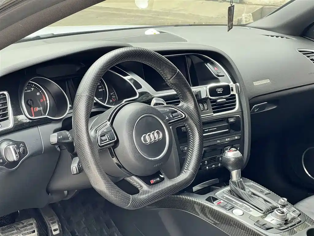Audi RS 5 2016 — фото 13