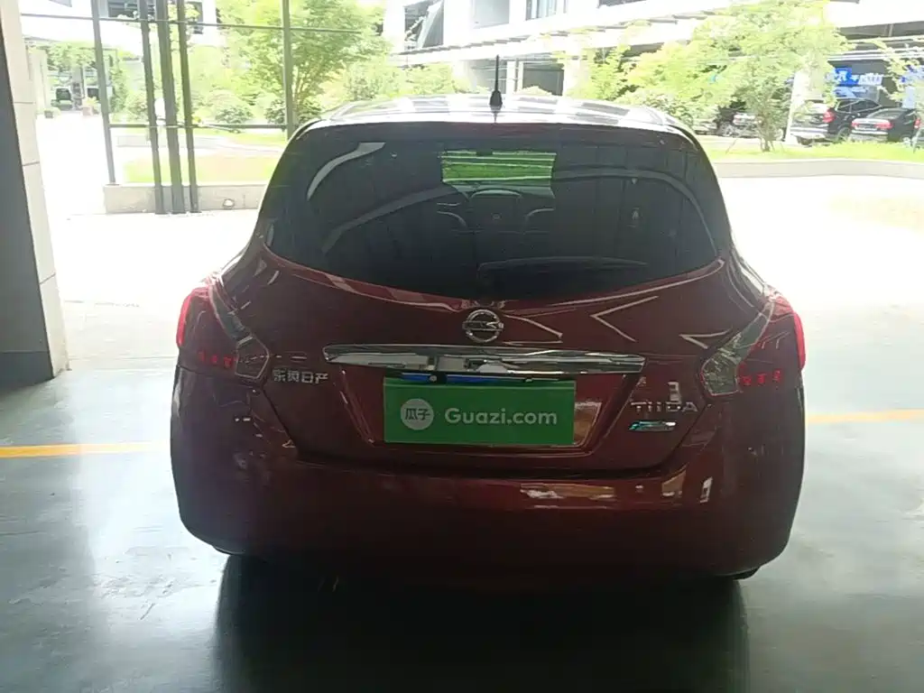 Nissan Tiida 2014