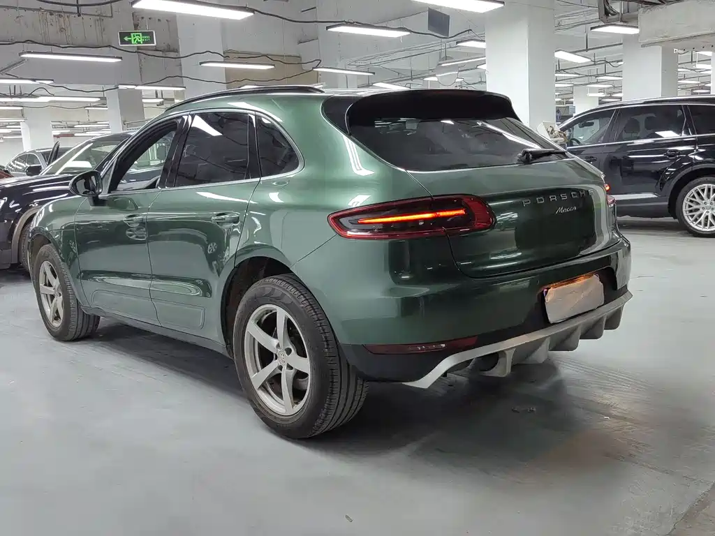 Porsche Macan 2016 — фото 17