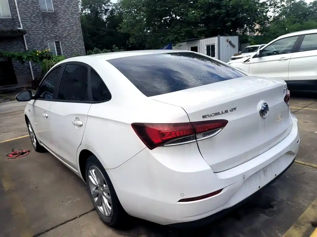 Buick Excelle 2021