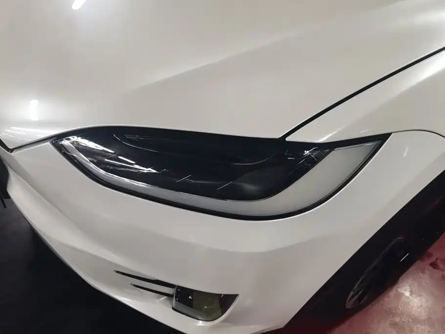 Tesla Model X 2019 — фото 5