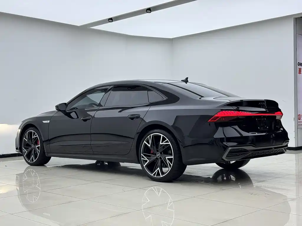 Audi A7L 2025 — фото 14