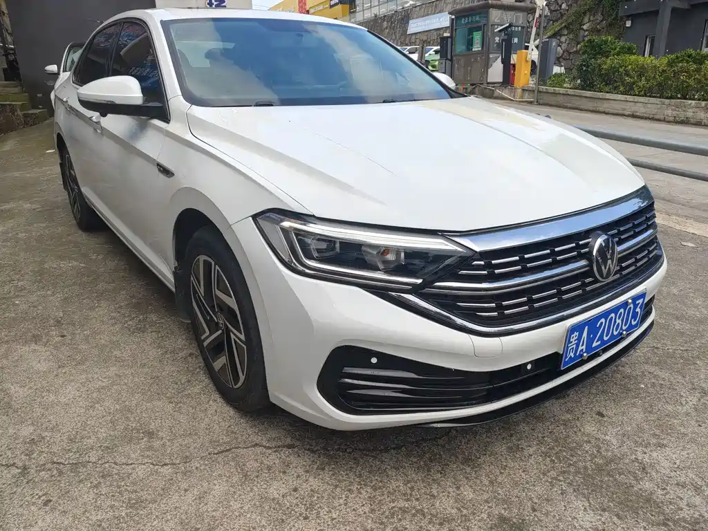 Volkswagen Sagitar 2023
