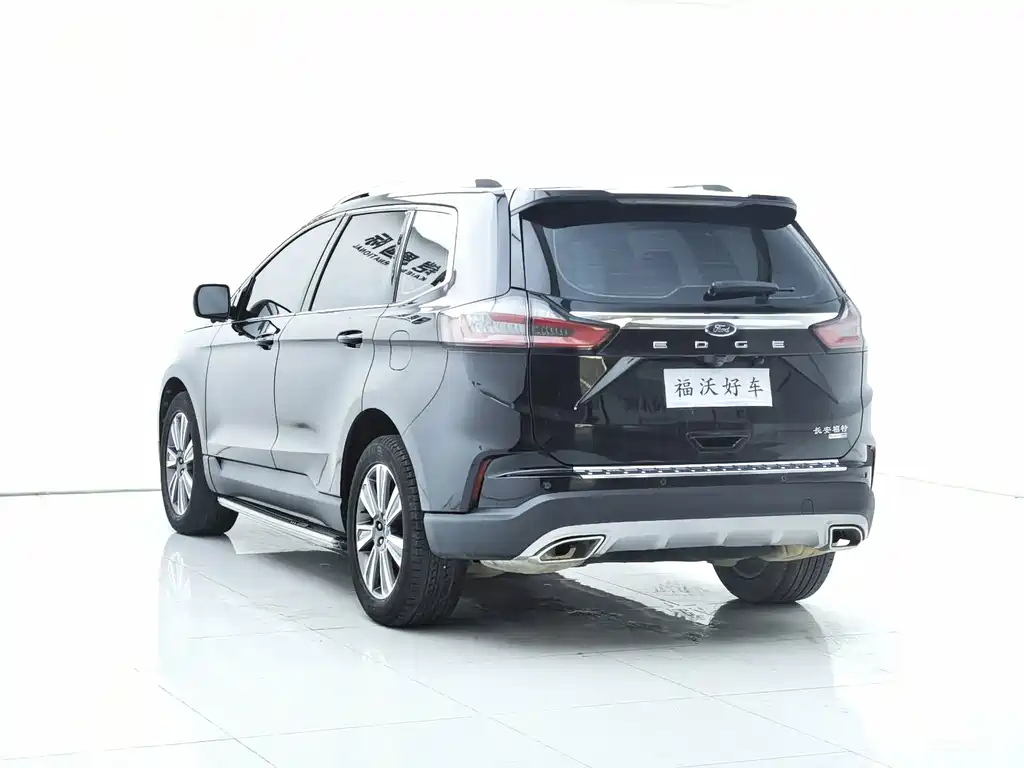 Ford Edge 2022 — фото 33