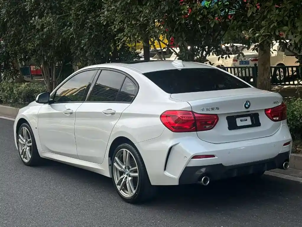 BMW 1 Series 2019