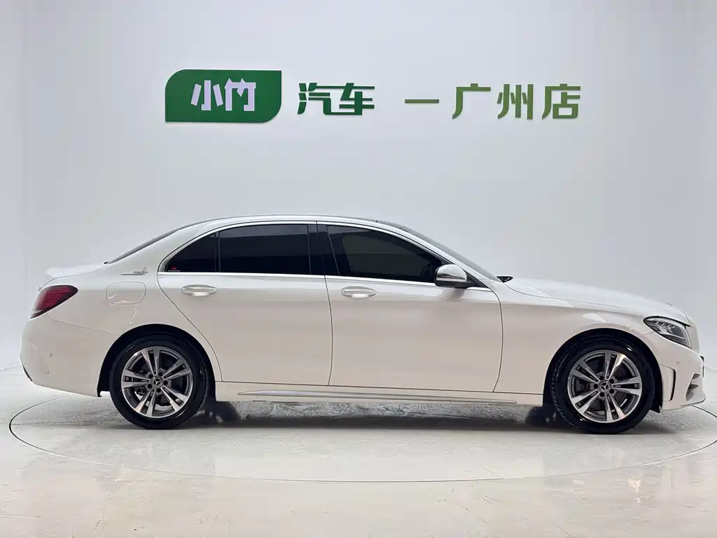 Mercedes-Benz C-Class 2021