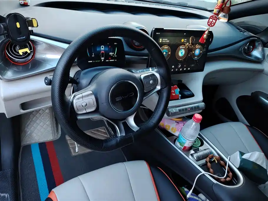 BYD Dolphin 2022 — фото 12