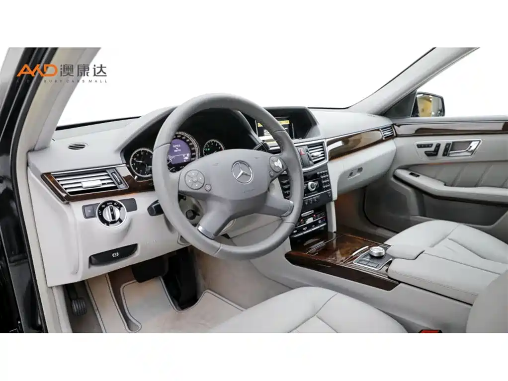 Mercedes-Benz E-Class 2012