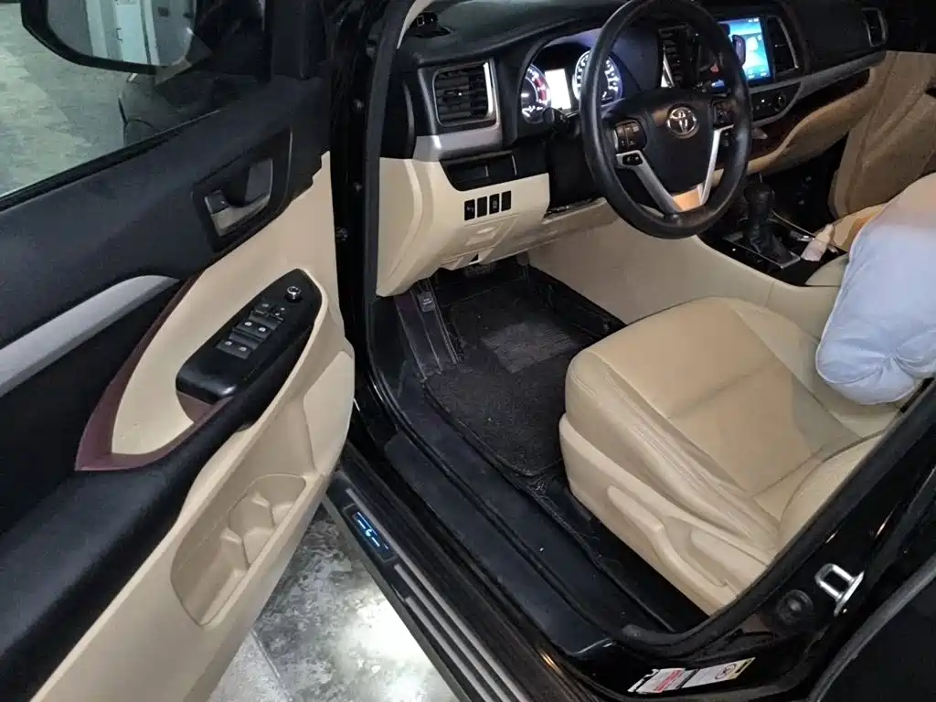 Toyota Highlander 2016 — фото 14