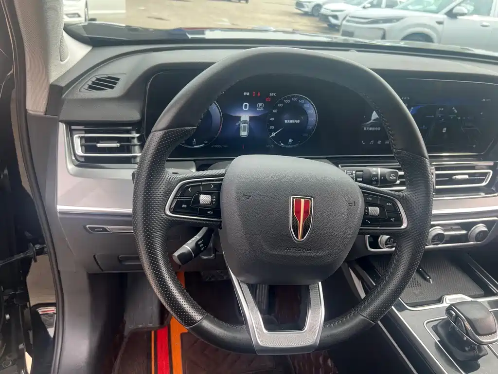 Hongqi HS5 2023