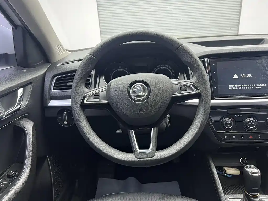 Skoda Kamiq 2023 — фото 17