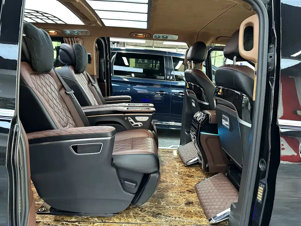 Mercedes-Benz Vito 2022 — фото 16