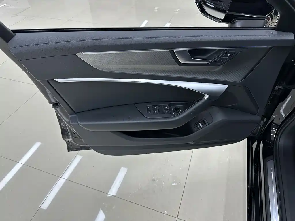 Audi A6L 2022 — фото 16