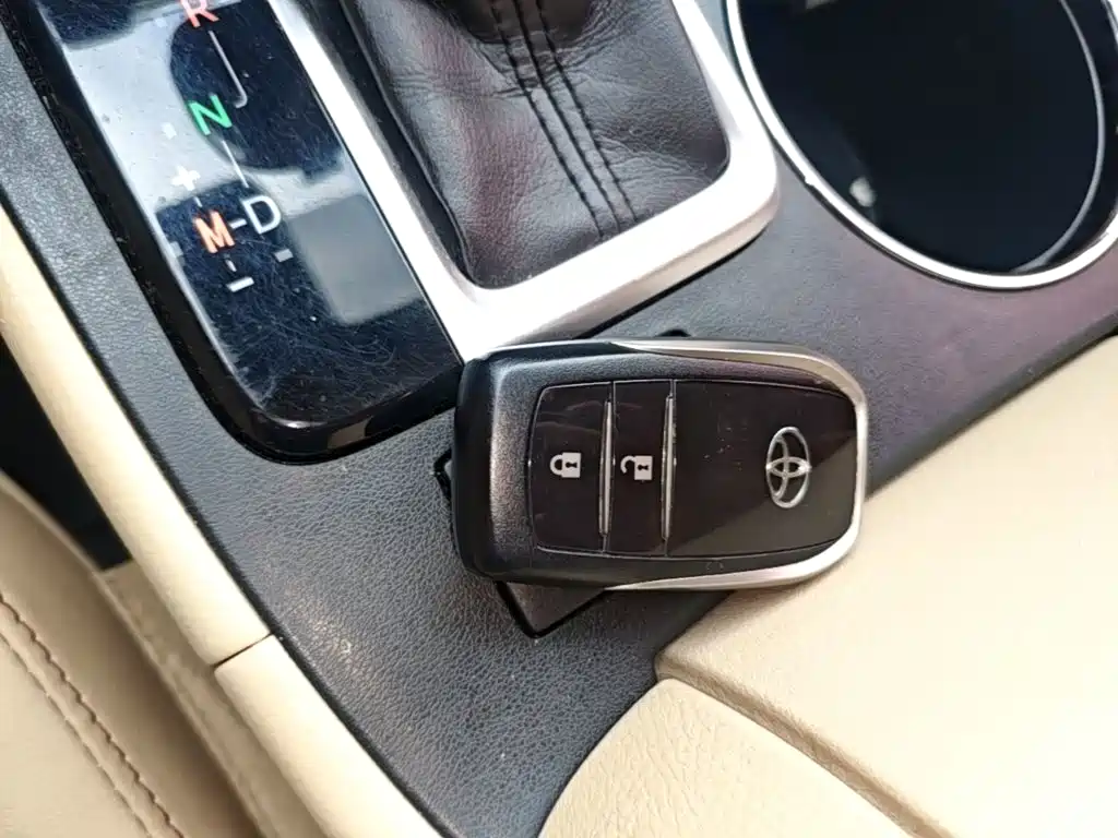 Toyota Highlander 2018 — фото 13