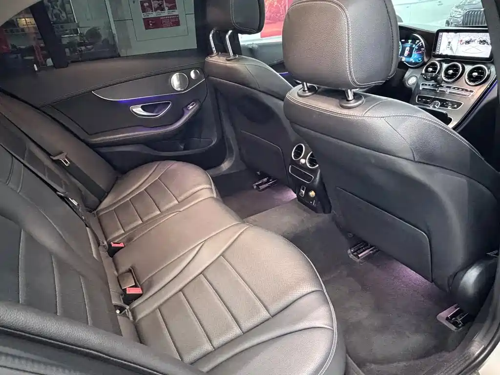 Mercedes-Benz C-Class 2022 — фото 11