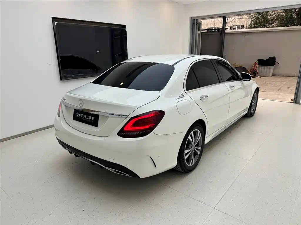 Mercedes-Benz C-Class 2020