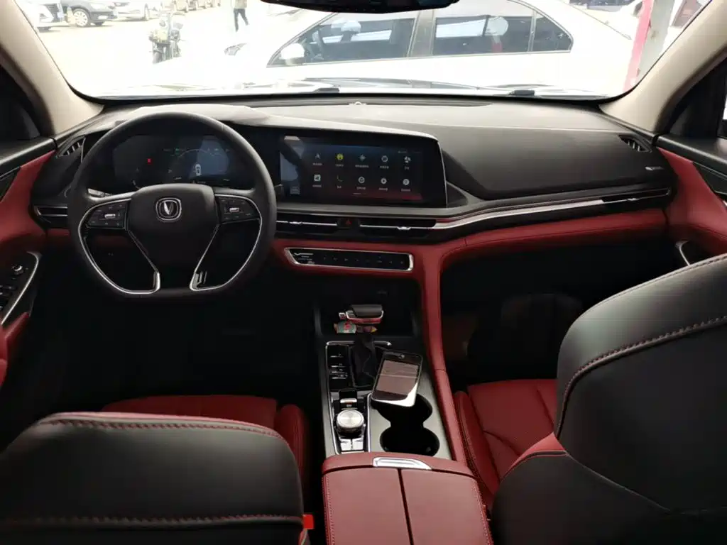 Changan CS75PLUS 2019 — фото 10
