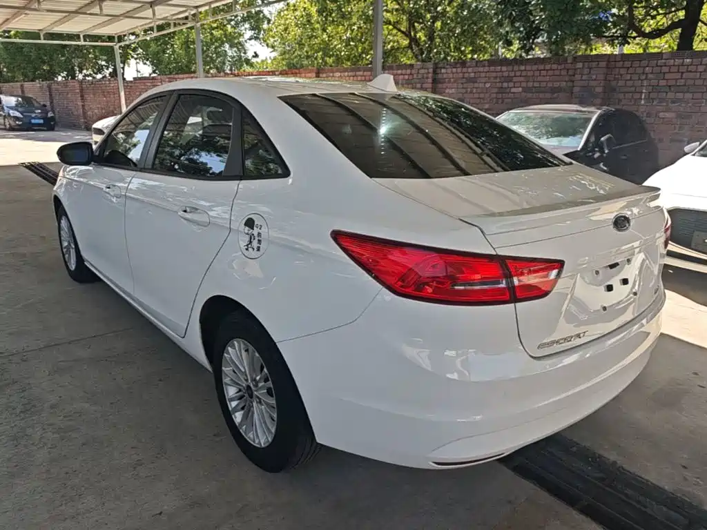 Ford Forrest 2018