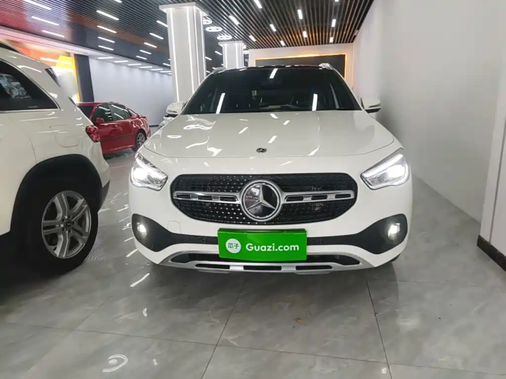 Mercedes-Benz GLA 2021