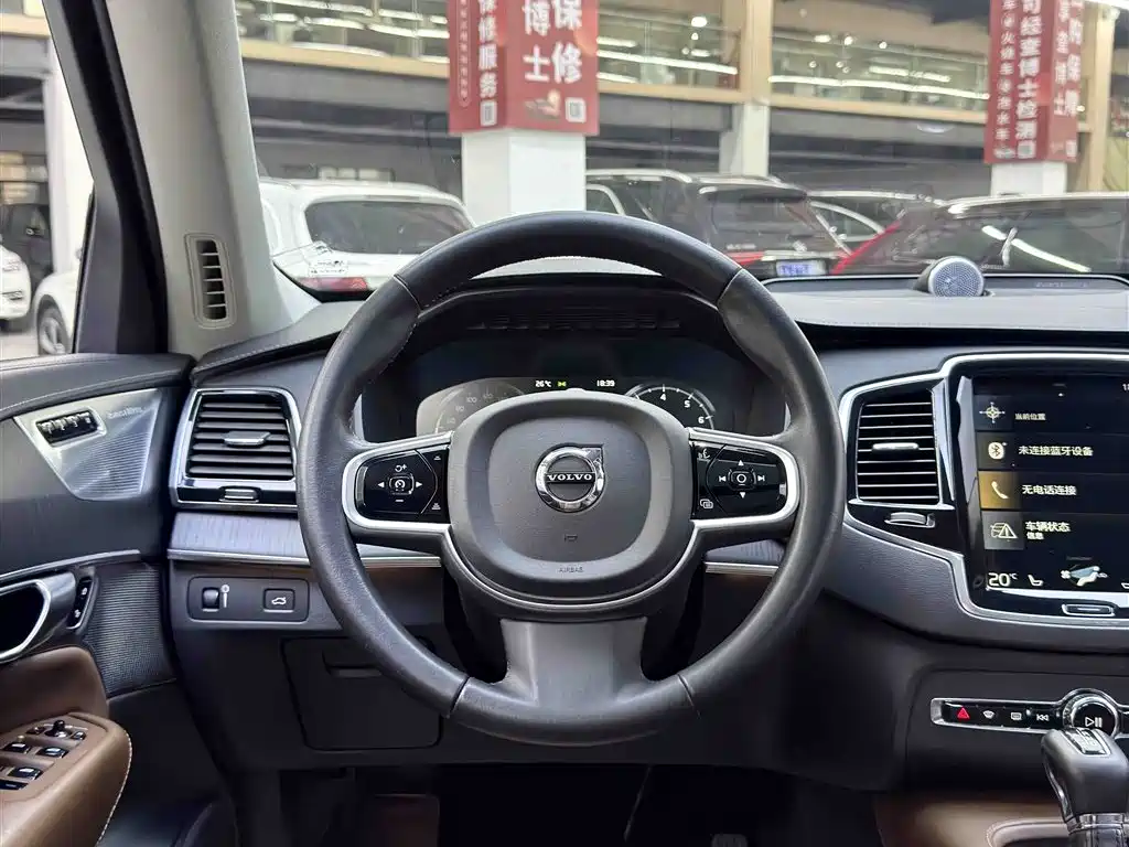 Volvo XC90 2020 — фото 14
