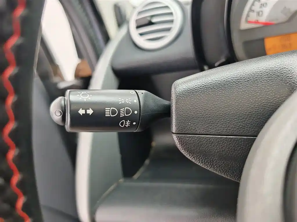 smart Fortwo 2015 — фото 21