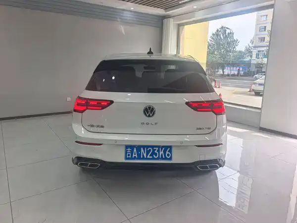 Volkswagen Golf 2023