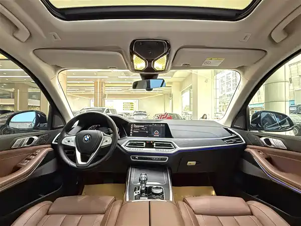 BMW X7 2022