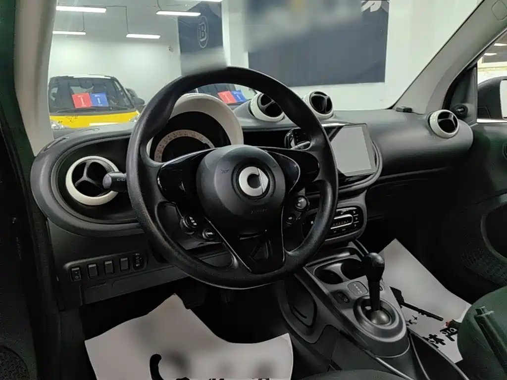 smart fortwo 2016 — фото 10
