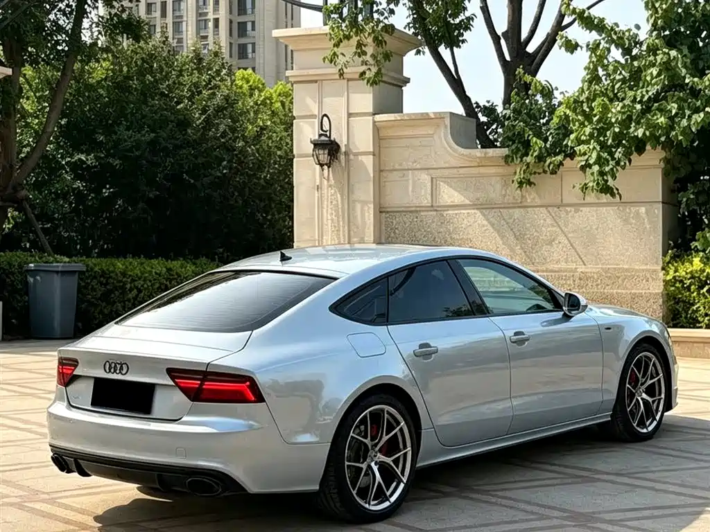 Audi A7 2012 — фото 12