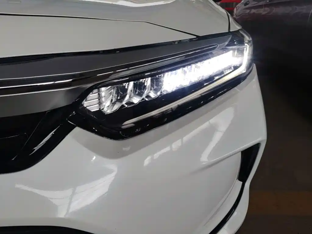 Honda Inspire 2022 — фото 24