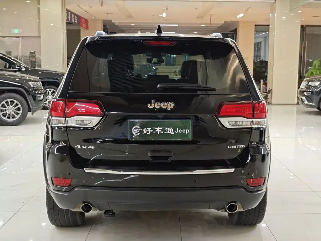 Jeep Grand Cherokee 2021 — фото 16