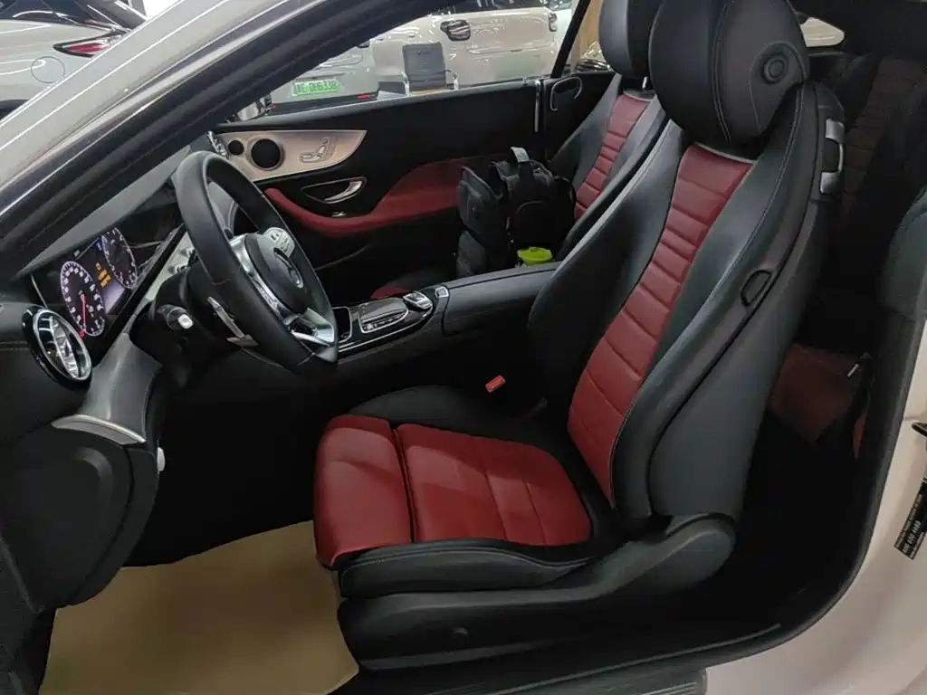 Mercedes-Benz E-Class 2019 — фото 15