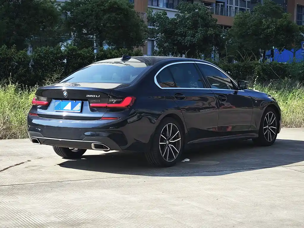 BMW 3 Series 2021