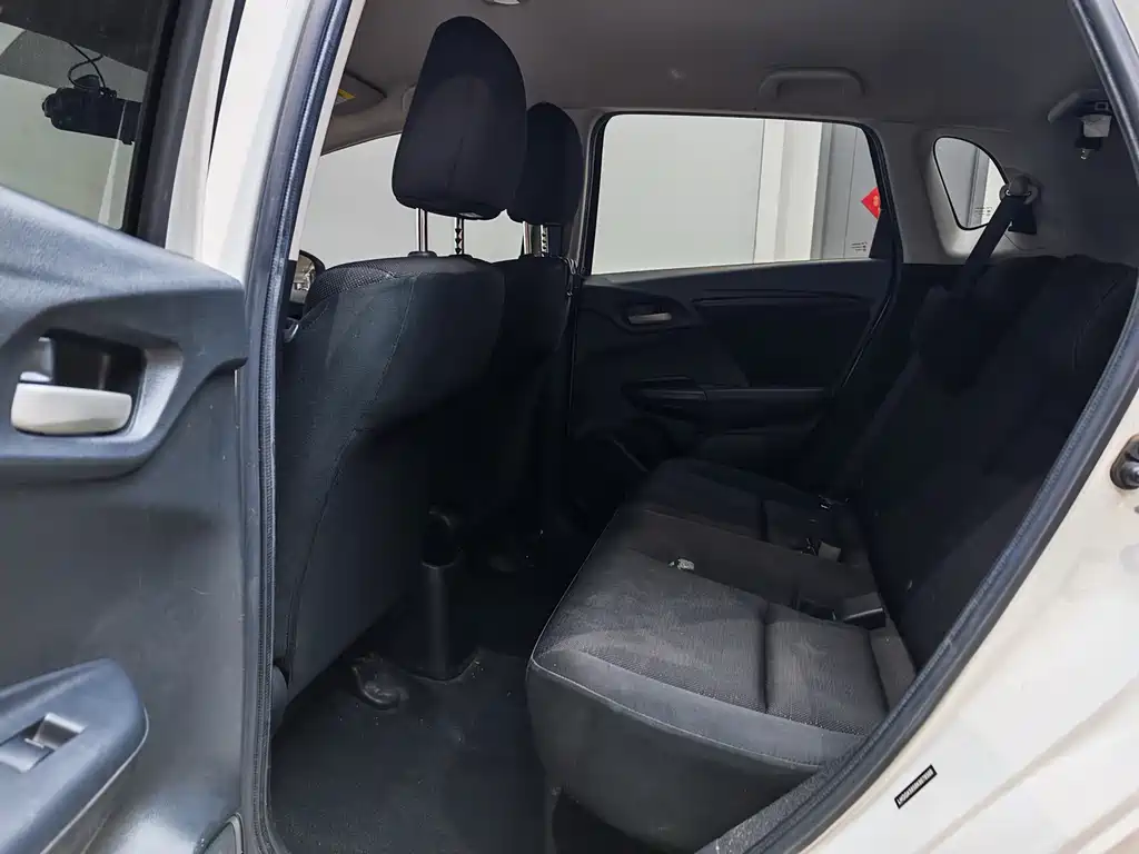 Honda Fit 2018 — фото 11