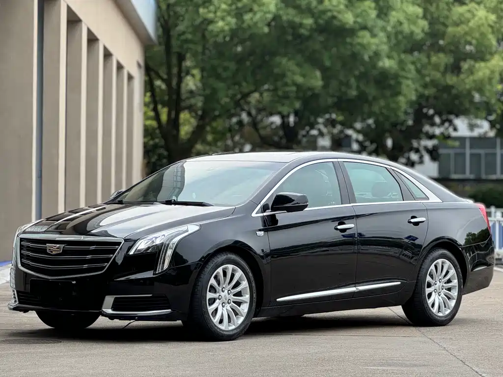 Cadillac XTS 2019 — фото 1