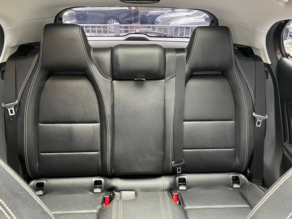 Mercedes-Benz GLA 2018 — фото 14