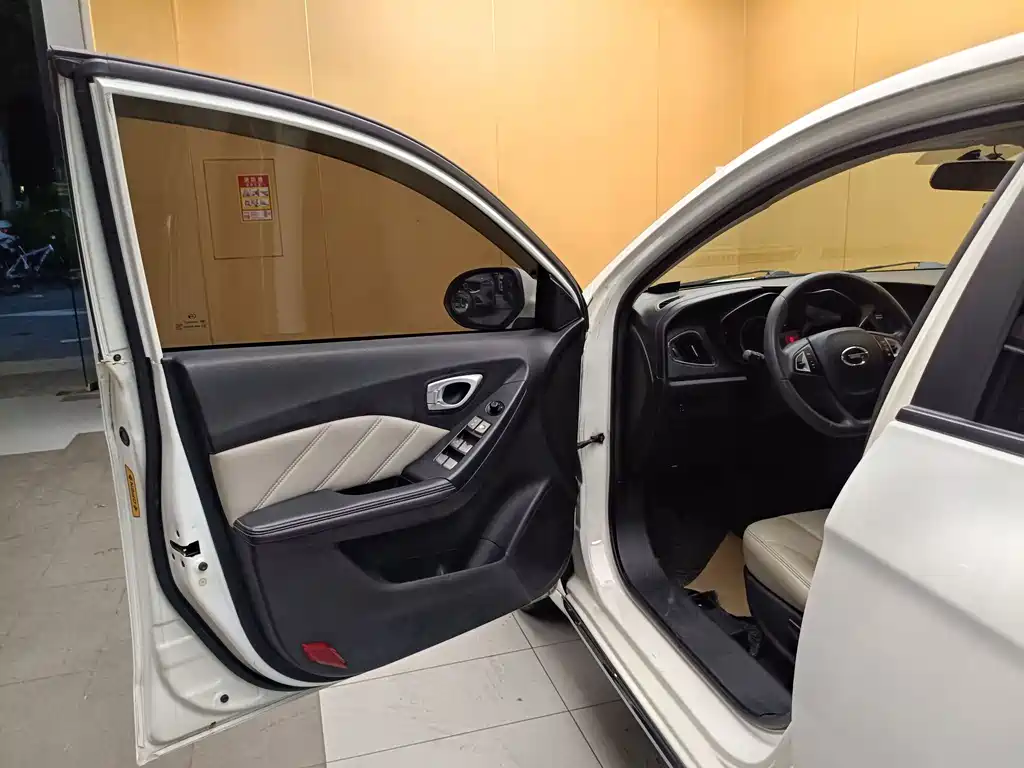 GAC Trumpchi GA3S Vision 2015 — фото 7