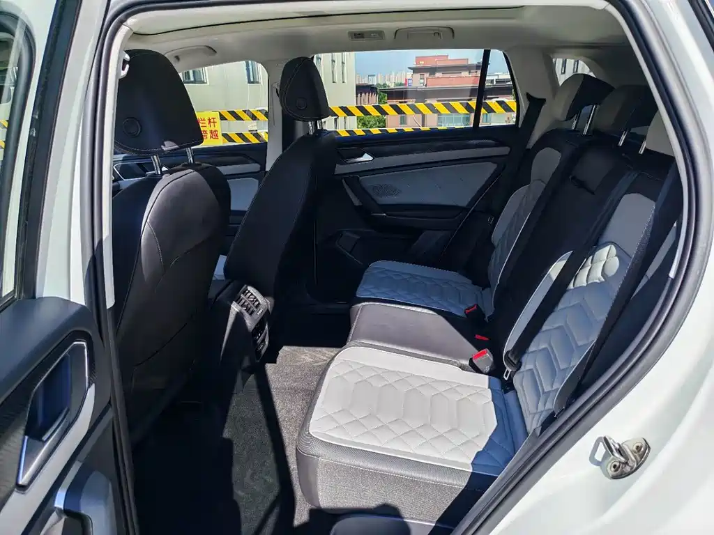 Volkswagen Tayron 2023