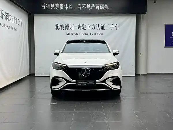 Mercedes-Benz EQE SUV 2023